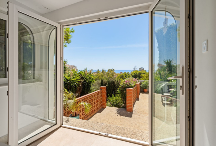 Image No.19-3 Bed Villa for sale