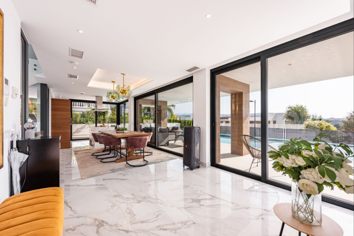 Image No.4-3 Bed Villa for sale