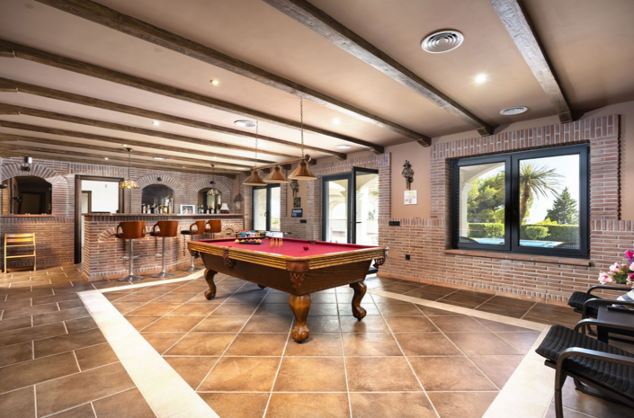 Image No.14-4 Bed Villa for sale