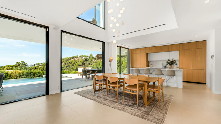 Image No.9-4 Bed Villa for sale