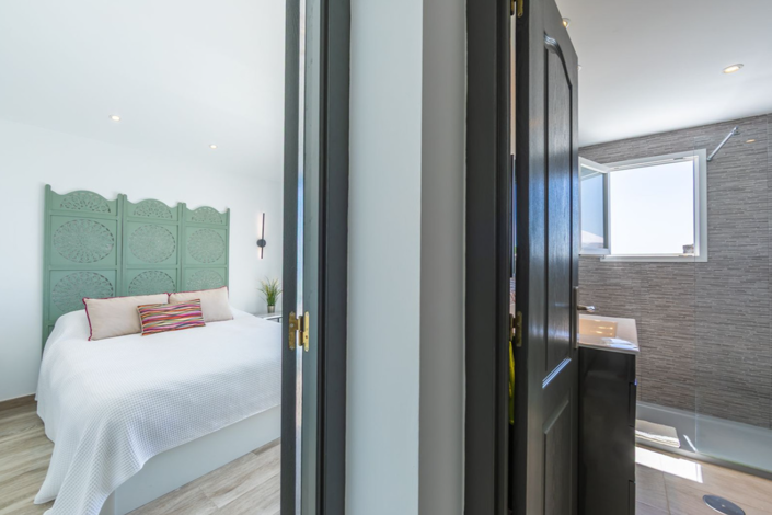 Image No.28-3 Bed Villa for sale