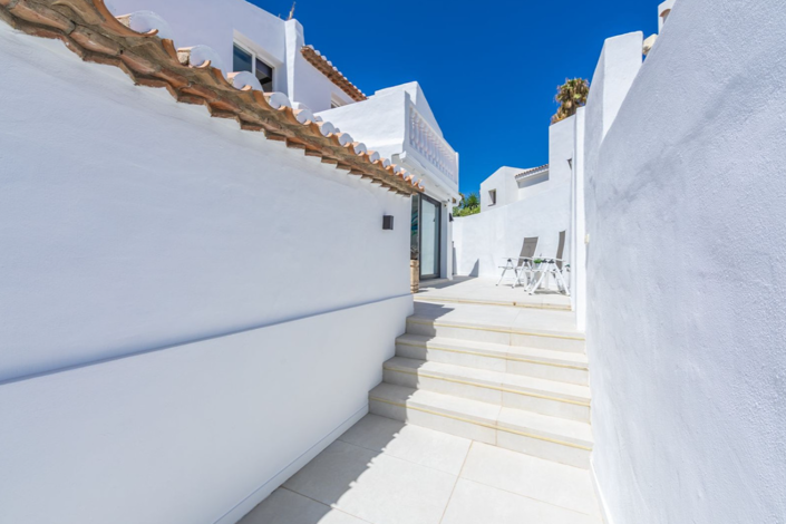 Image No.41-3 Bed Villa for sale