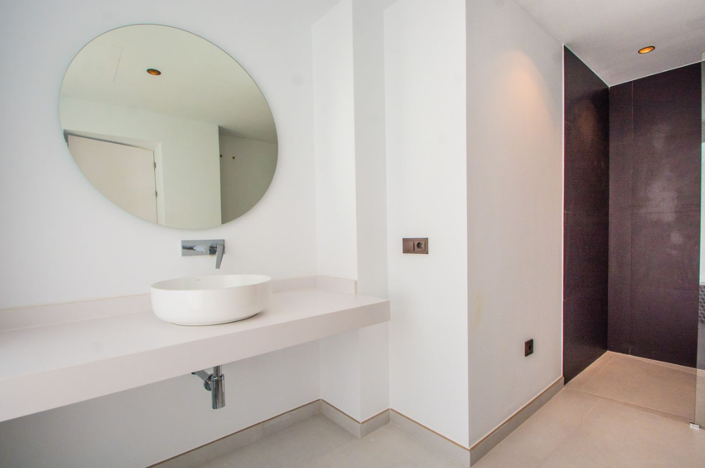 Image No.6-4 Bed Villa for sale