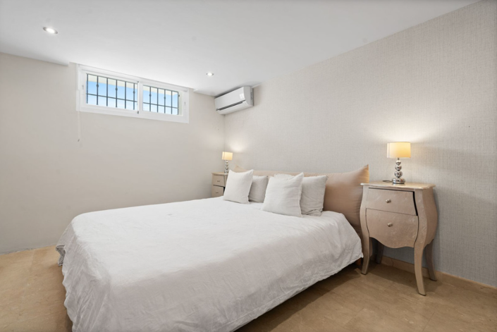 Image No.7-5 Bed Villa for sale