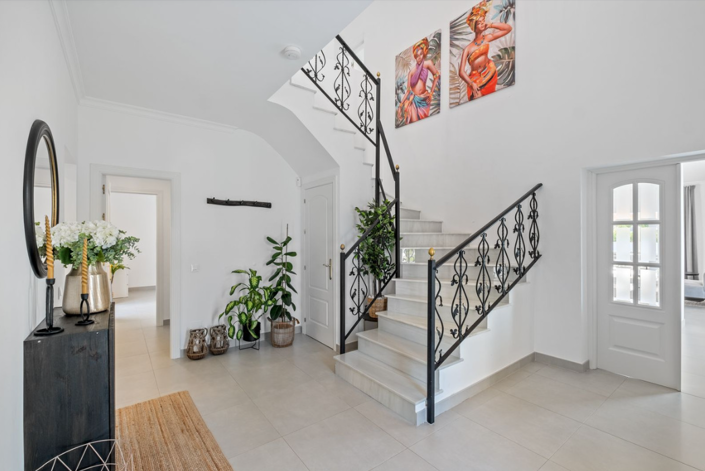 Image No.4-6 Bed Villa for sale