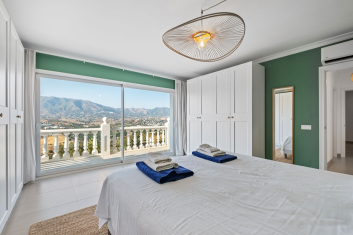 Image No.8-6 Bed Villa for sale