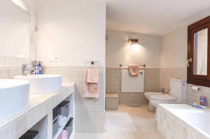 Image No.43-5 Bed Villa for sale