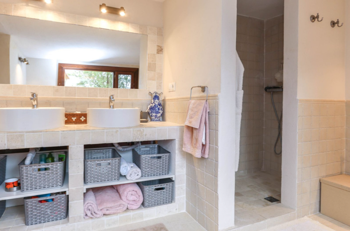 Image No.46-5 Bed Villa for sale