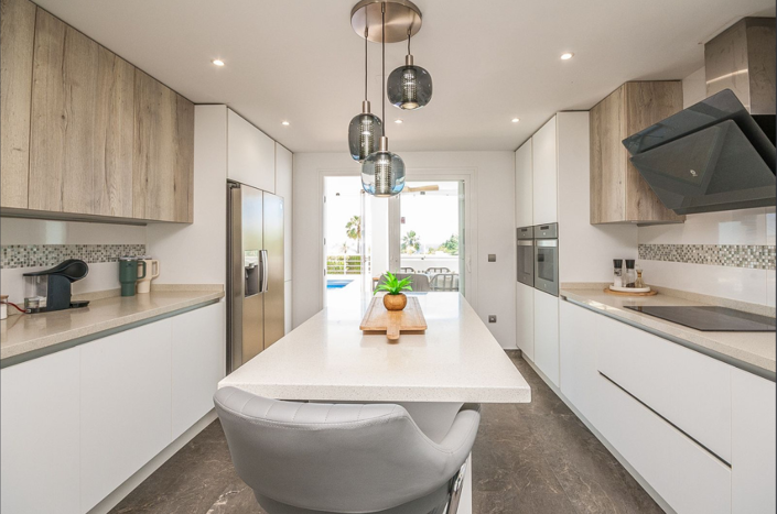 Image No.13-6 Bed Villa for sale