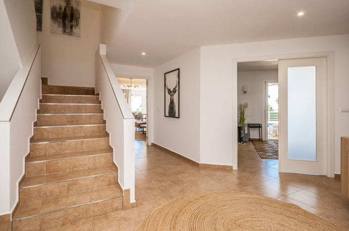 Image No.19-6 Bed Villa for sale