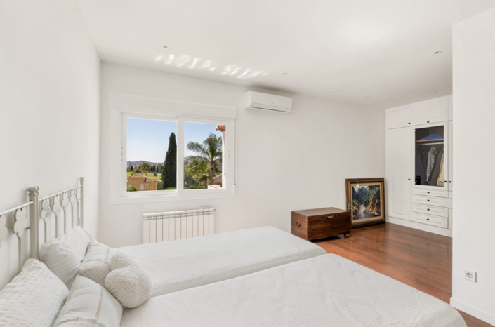 Image No.21-Villa de 4 chambres à vendre à Mijas Costa