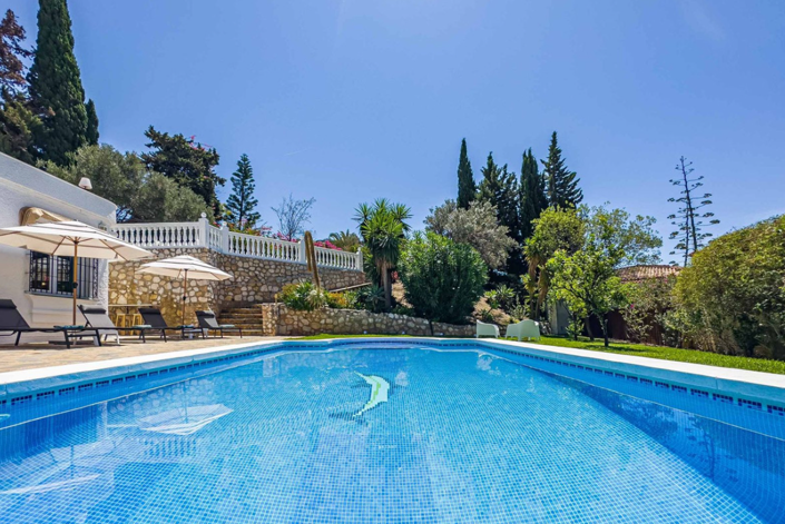 Image No.2-4 Bed Villa for sale