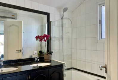 b98le8d7m9k3degpefzhs0lif8u4xzvzhwxtmggyekxx9