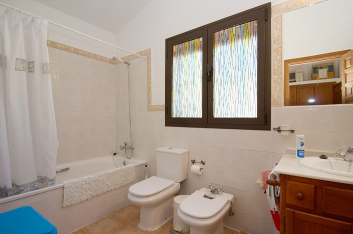 Image No.18-4 Bed Villa for sale