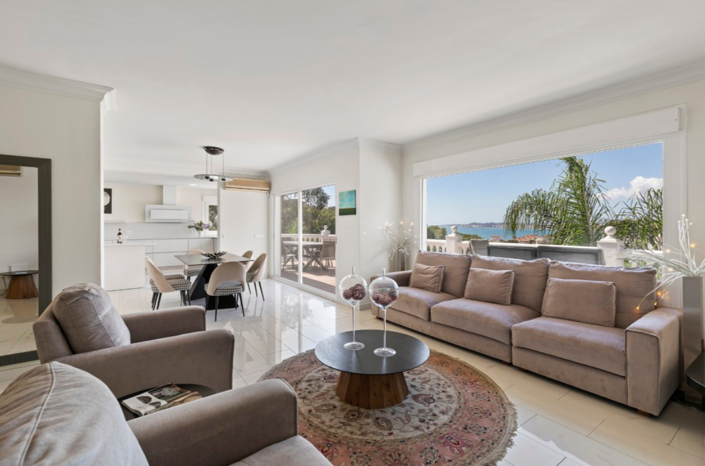 Image No.3-6 Bed Villa for sale