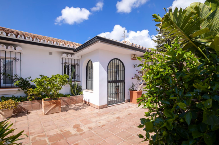 Image No.7-6 Bed Villa for sale