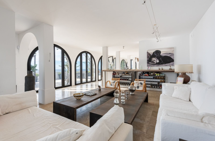 Image No.3-3 Bed Villa for sale