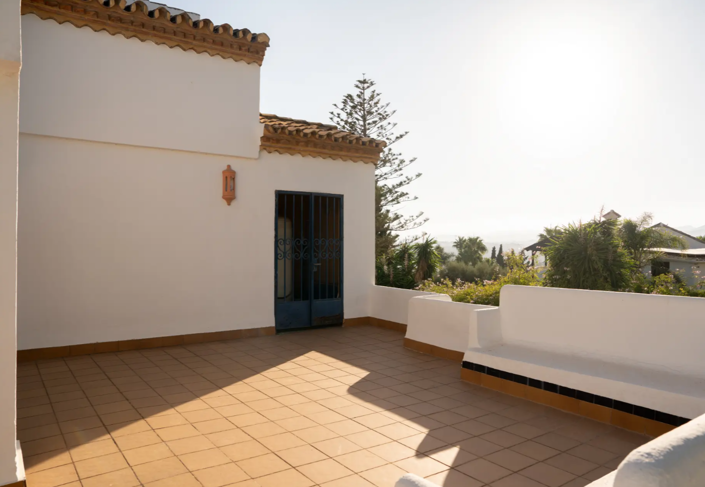 Image No.45-5 Bed Villa for sale