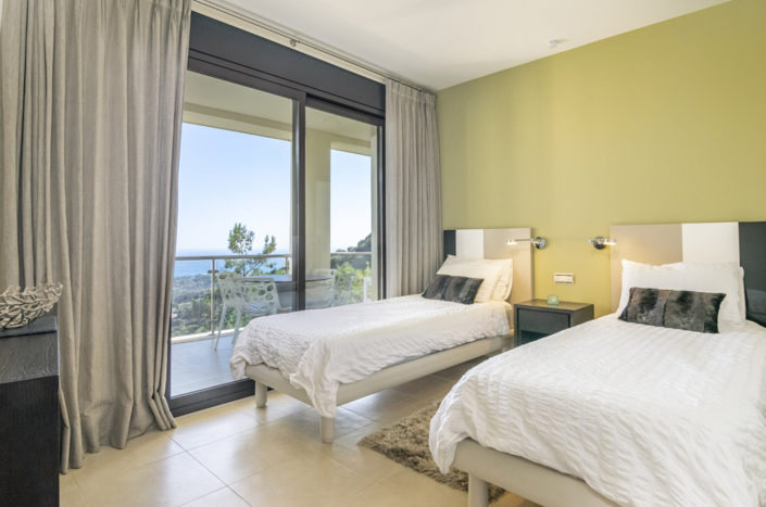 Image No.33-2 Bed Apartment for sale