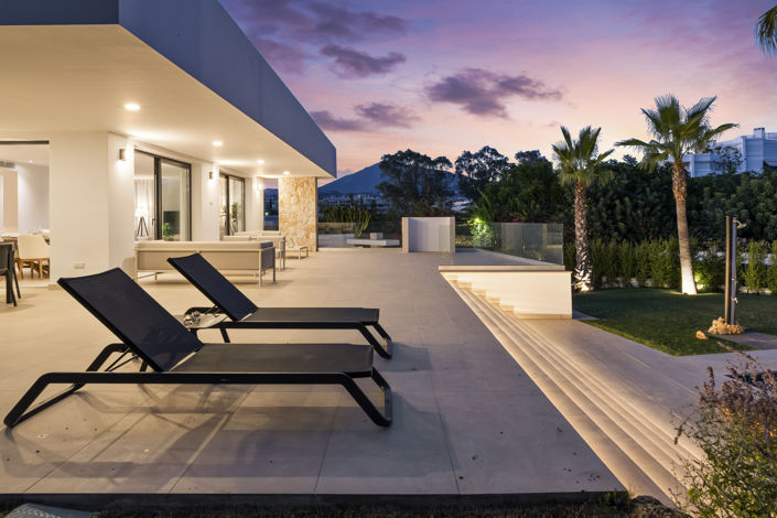 Image No.2-4 Bed Villa for sale