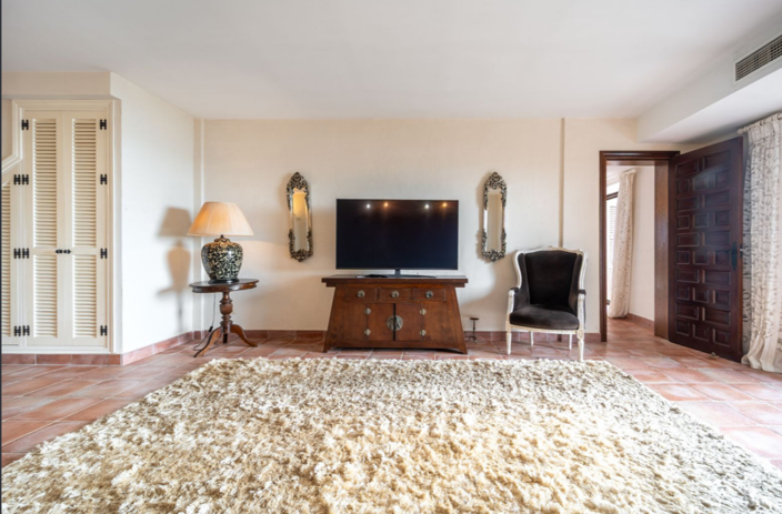 Image No.11-5 Bed Villa for sale