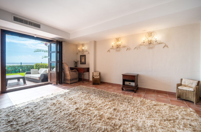 Image No.12-5 Bed Villa for sale