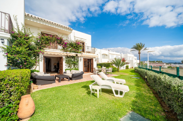 Image No.2-5 Bed Villa for sale