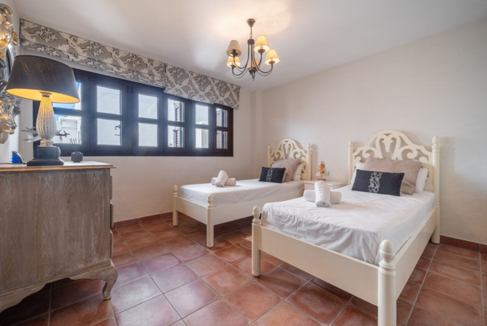 Image No.27-5 Bed Villa for sale