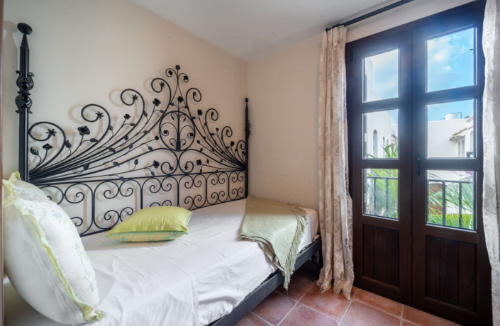 Image No.30-5 Bed Villa for sale