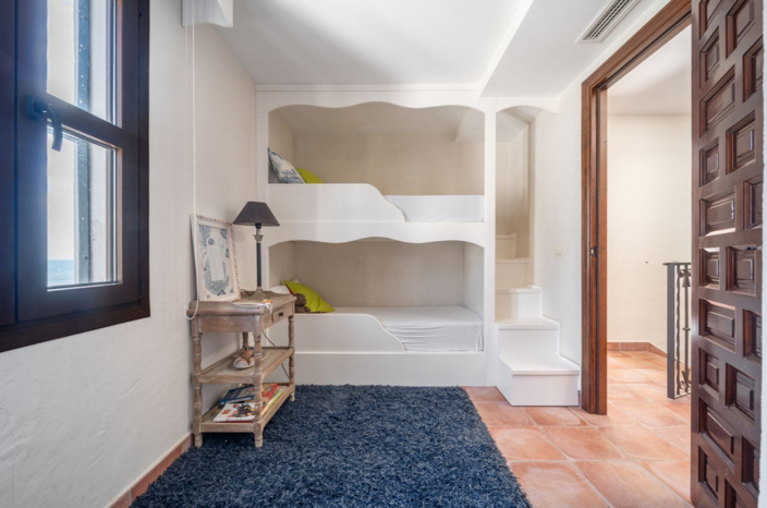 Image No.31-5 Bed Villa for sale