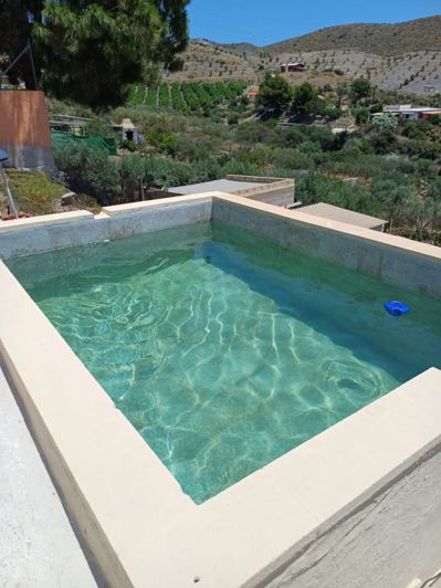 Image No.40-2 Bed Property for sale