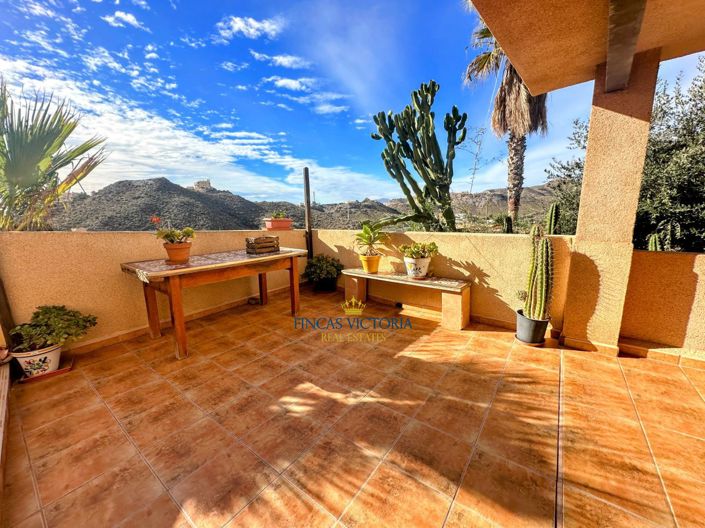 Image No.32-4 Bed Property for sale