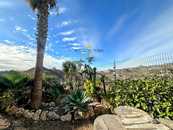 Image No.35-4 Bed Property for sale