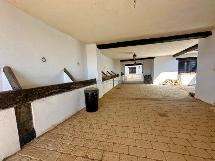 Image No.48-7 Bed Property for sale