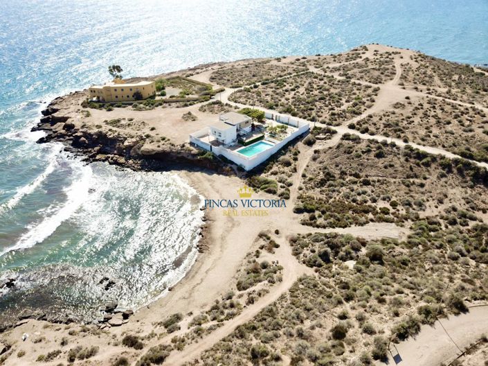 Image No.1-5 Bed Villa for sale