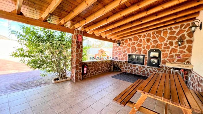 Image No.27-4 Bed Property for sale