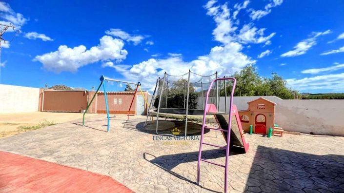 Image No.35-4 Bed Property for sale