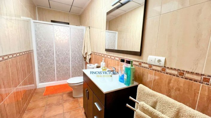 Image No.36-4 Bed Property for sale