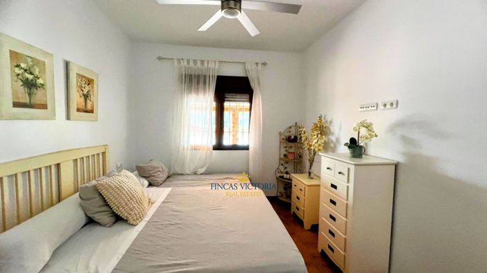 Image No.39-4 Bed Property for sale