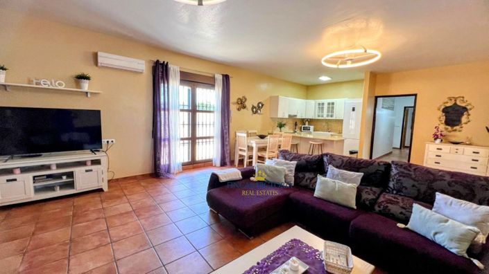 Image No.9-4 Bed Property for sale