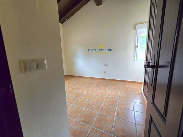 Image No.13-3 Bed Villa for sale