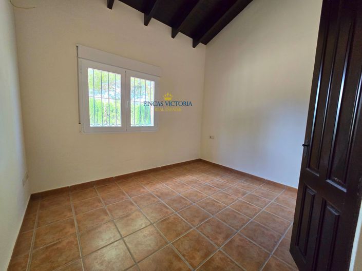 Image No.29-3 Bed Villa for sale