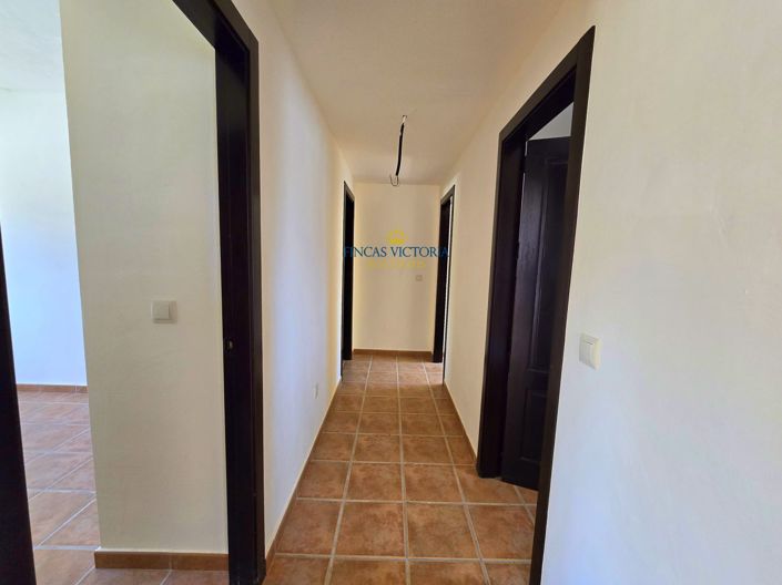 Image No.34-3 Bed Villa for sale