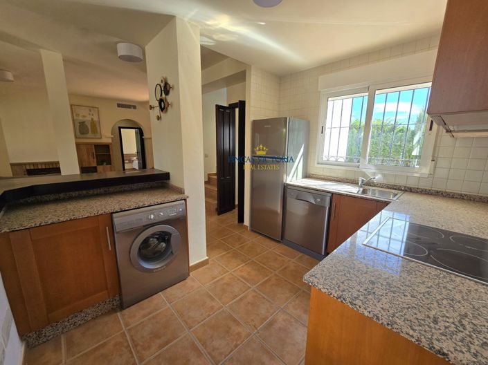 Image No.19-3 Bed Villa for sale