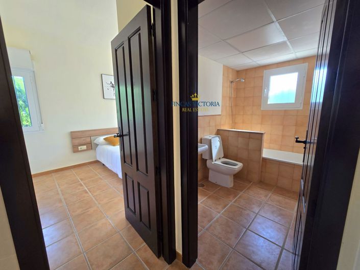 Image No.21-3 Bed Villa for sale