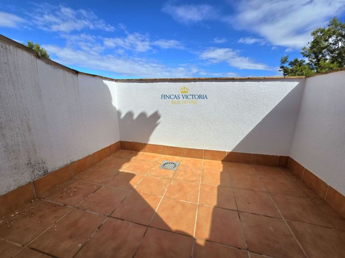 Image No.28-3 Bed Villa for sale