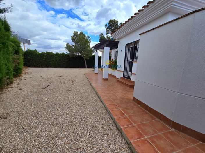 Image No.9-2 Bed Semi-Detached for sale