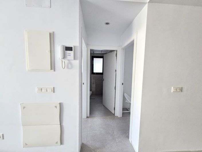 Image No.12-2 Bed Property for sale