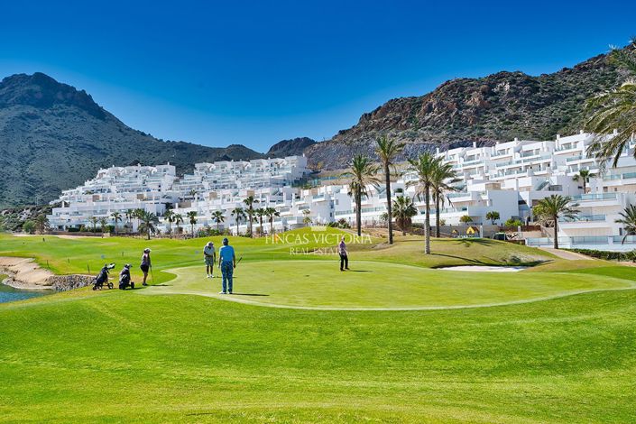 Image No.11-3 Bed Flat for sale