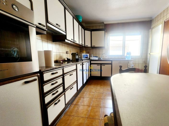 Image No.7-3 Bed Flat for sale